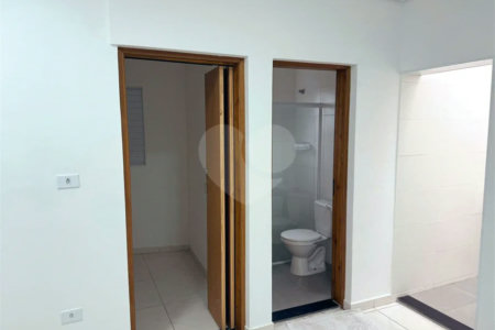 PRÉDIO COMERCIAL E RESIDENCIAL(KITNETS) COM GALPÃO À VENDA Jardim Ocara – Santo André/SP