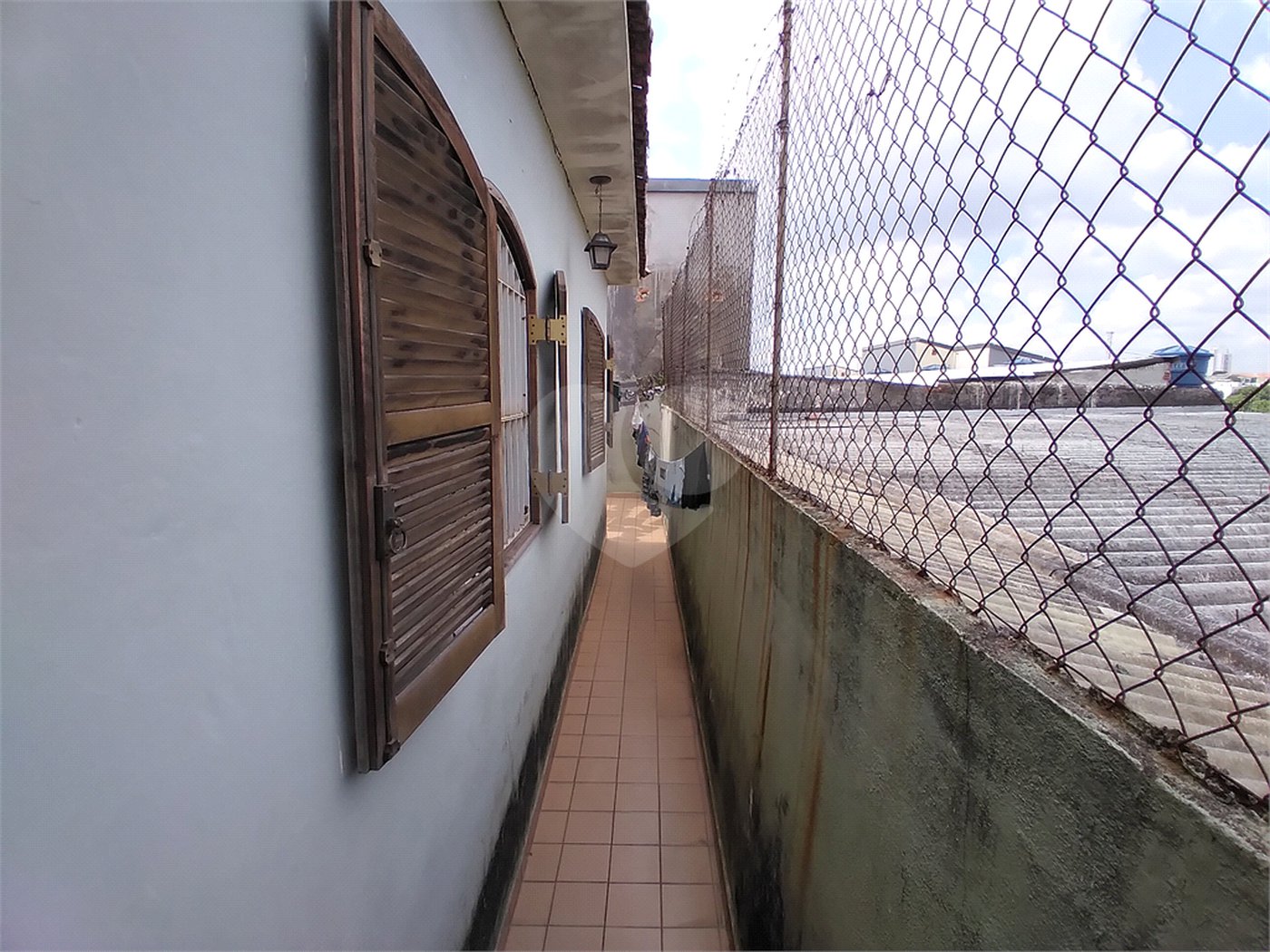 Casa térrea à venda com 4 dormitórios (sendo 3 suítes) próximo à Estação Tucuruvi do Metrô