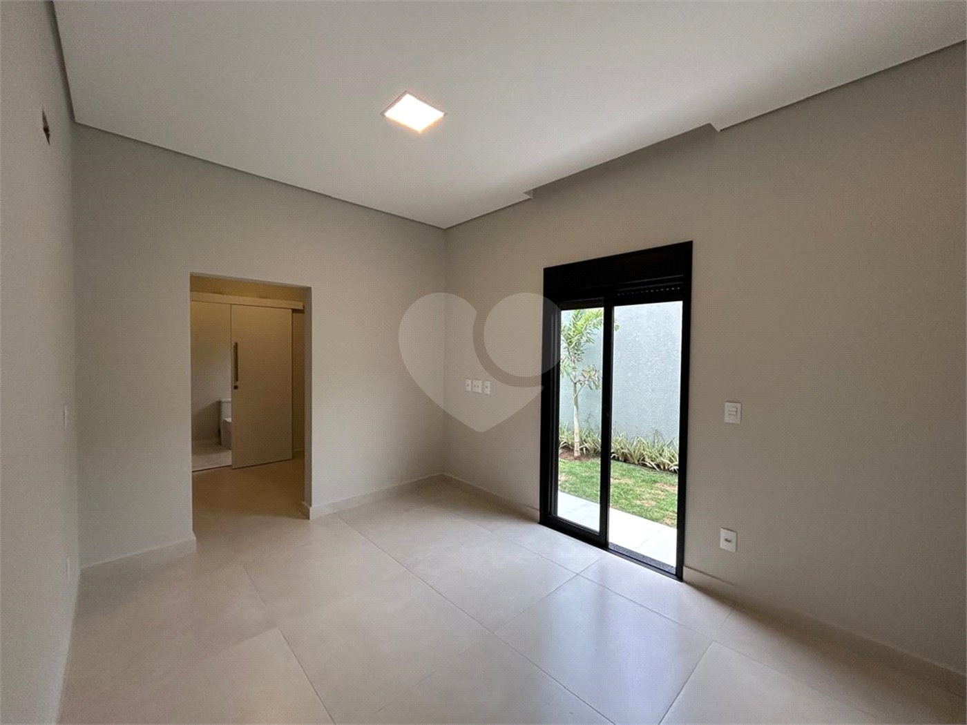 Casa à venda com 3 suítes no condomínio Helena Maria, Sorocaba - SP
