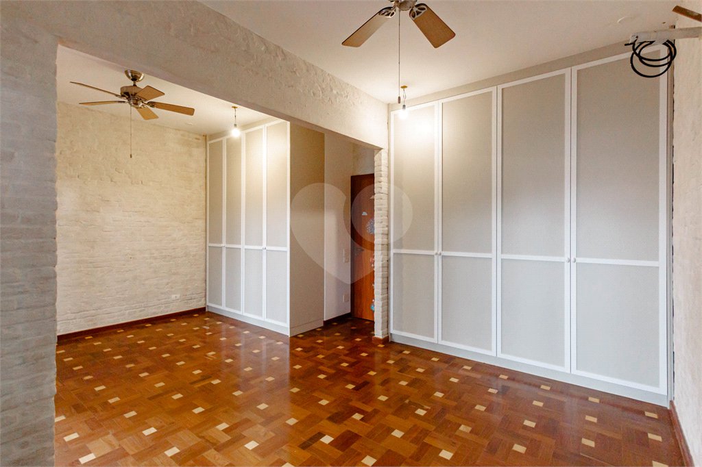 Casa à venda com 3 quartos, sendo 2 suítes, em Jardim América, São Paulo, SP