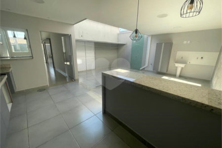Casa à venda com 2 quartos, sendo 1 suíte,  em Jardim Residencial Veneza, Indaiatuba, SP