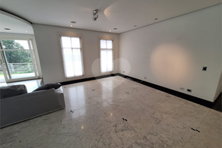 Casa à venda com 4 suítes no condomínio Villagio DI Sopra, São Paulo - SP