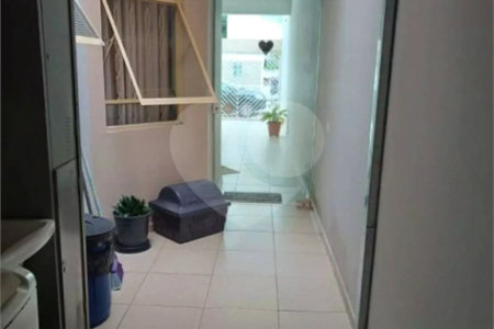 Sobrado à venda com 3 quartos, sendo 1 suíte, em Jardim Karolyne, Votorantim, SP