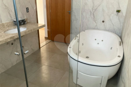 Casa à venda com 4 quartos, sendo 3 suítes,  no condomínio Reserva Granja Anita, Mogi das Cruzes - SP