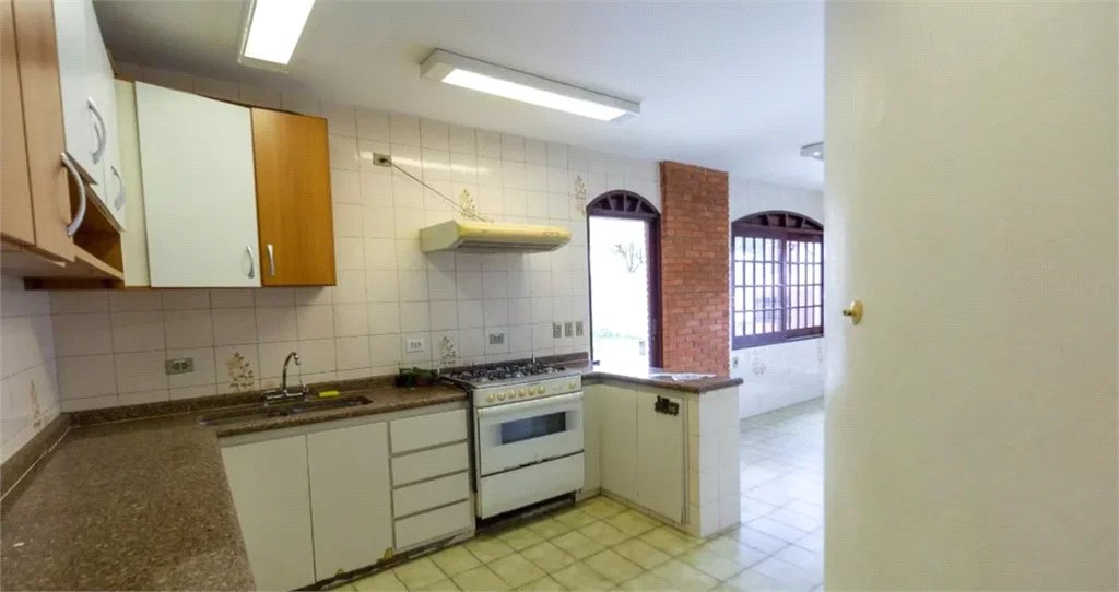 Casa à venda com 4 quartos, sendo 1 suíte,  em Vila Tiradentes, São Paulo, SP