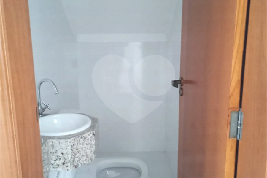 Casa à venda com 3 quartos, sendo 1 suíte,  no condomínio Residencial Vila Primavera (zona Norte), São Paulo - SP