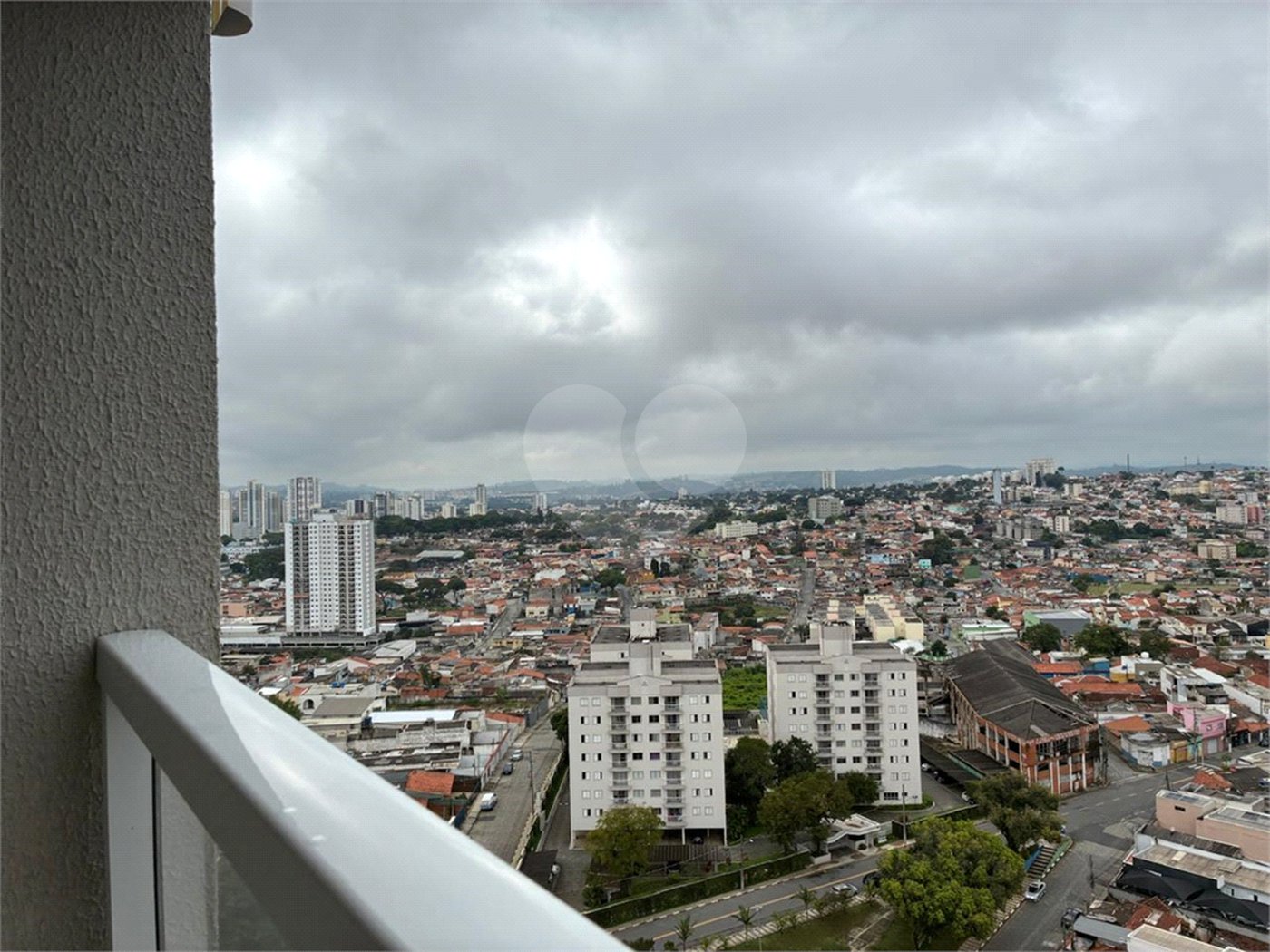 Apartamento à venda com 2 quartos, sendo 1 suíte, no Centro, Mogi das Cruzes, SP