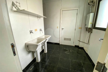 Apartamento à venda com 4 suítes em Vila Suzana, São Paulo, SP