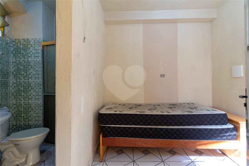 Casa à venda com 3 quartos, sendo 1 suíte, em Jardim Paris, São Paulo, SP