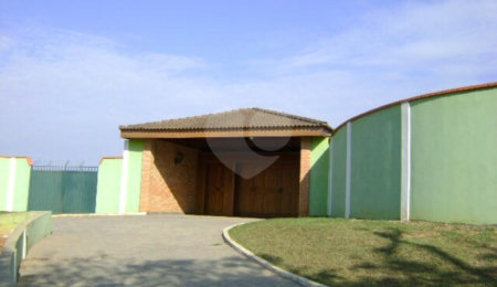 Chácara à venda com 3 quartos, sendo 2 suítes,  em Éden, Sorocaba, SP