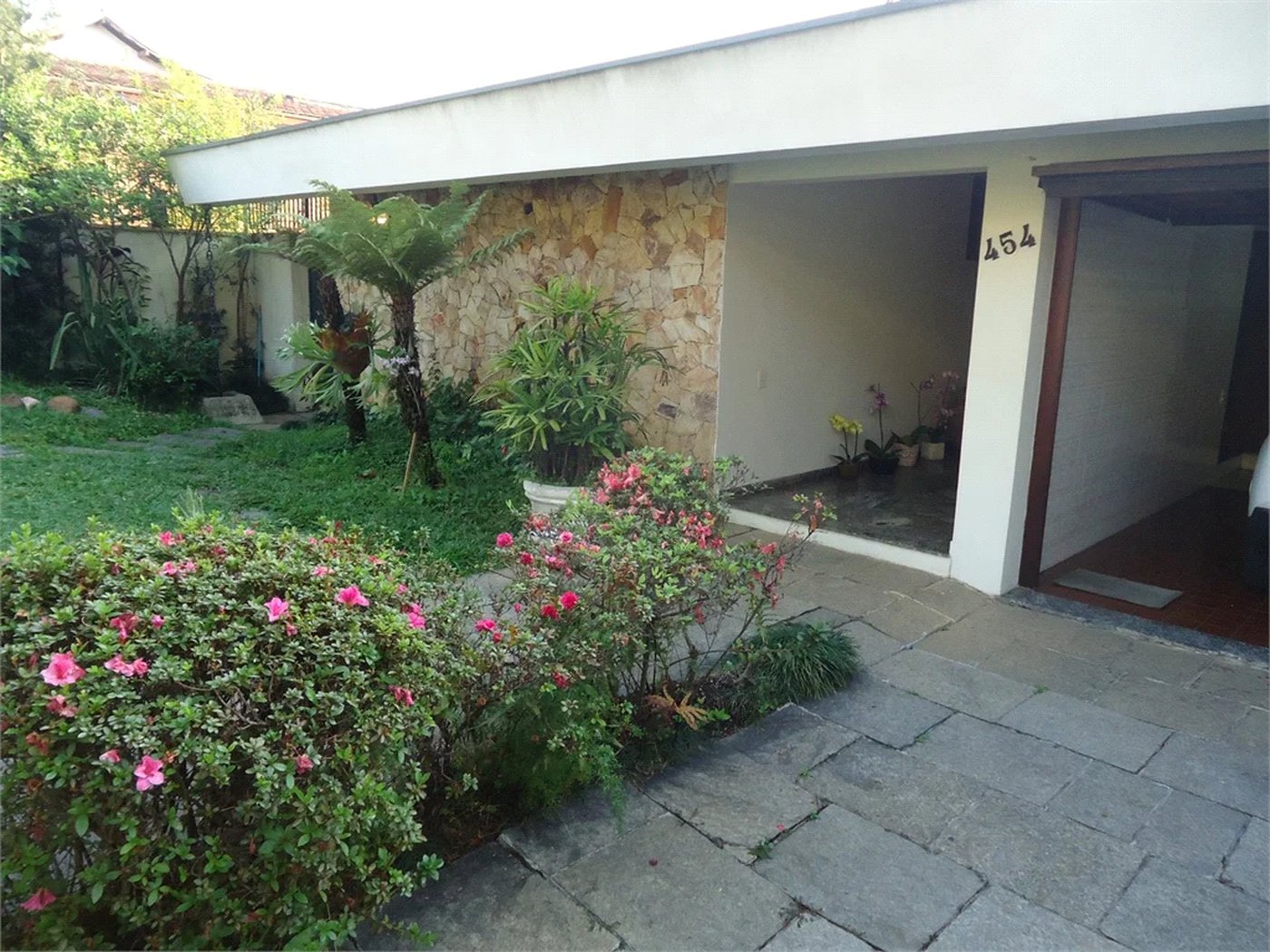 Casa à venda com 4 suítes em Jardim Leonor, São Paulo, SP