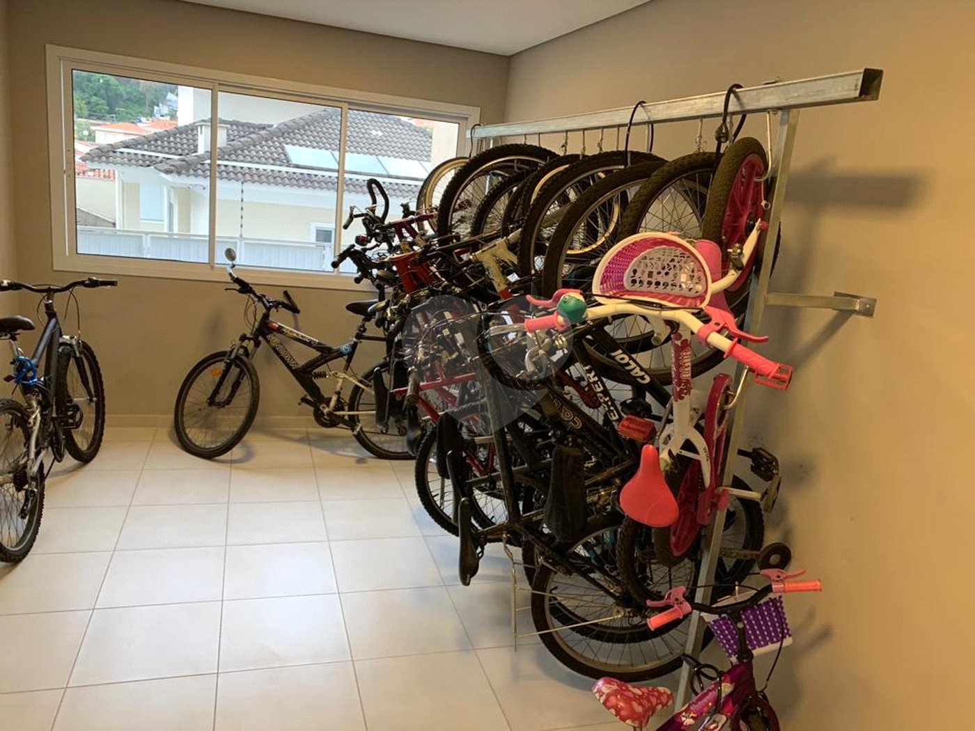 Apartamento à venda com 2 quartos em Tremembé, São Paulo, SP