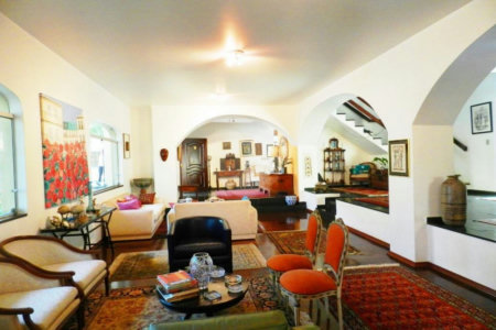 Casa de Vila à venda com 5 quartos, sendo 2 suítes, em Jardim Marajoara, São Paulo, SP