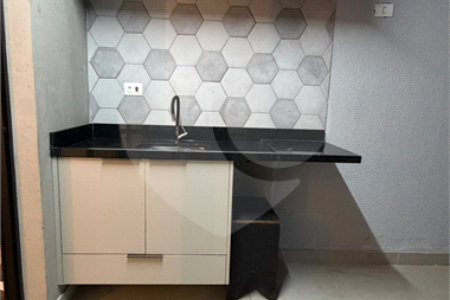 Casa à venda com 2 suítes no condomínio Gran Loft, Cotia - SP