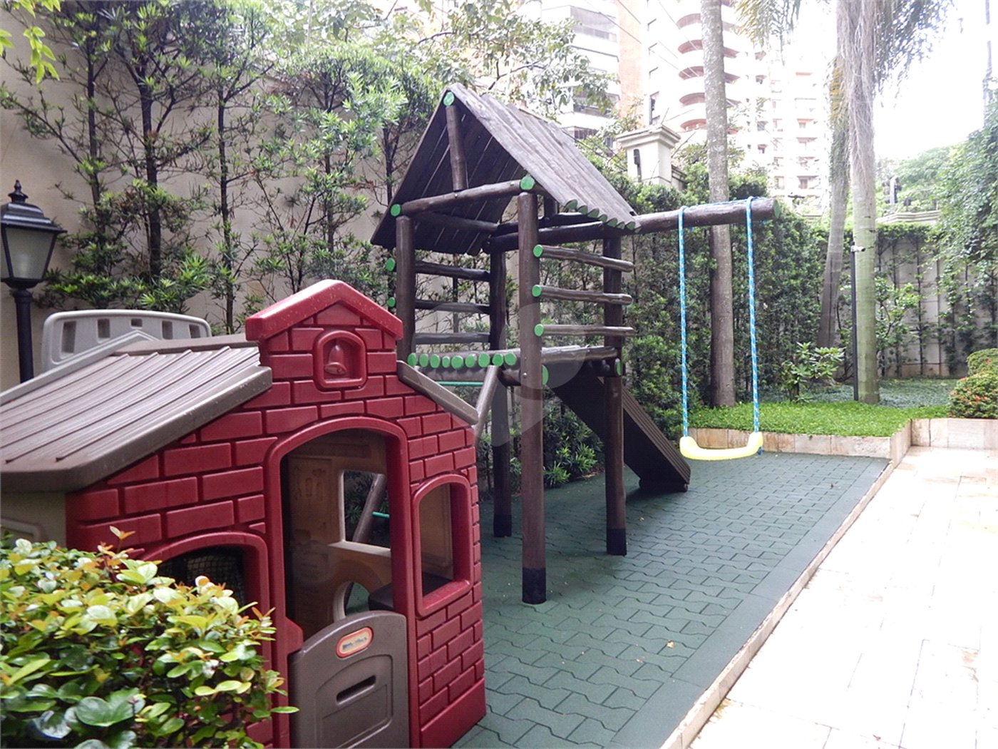 Apartamento à venda com 4 suítes em Moema, São Paulo, SP
