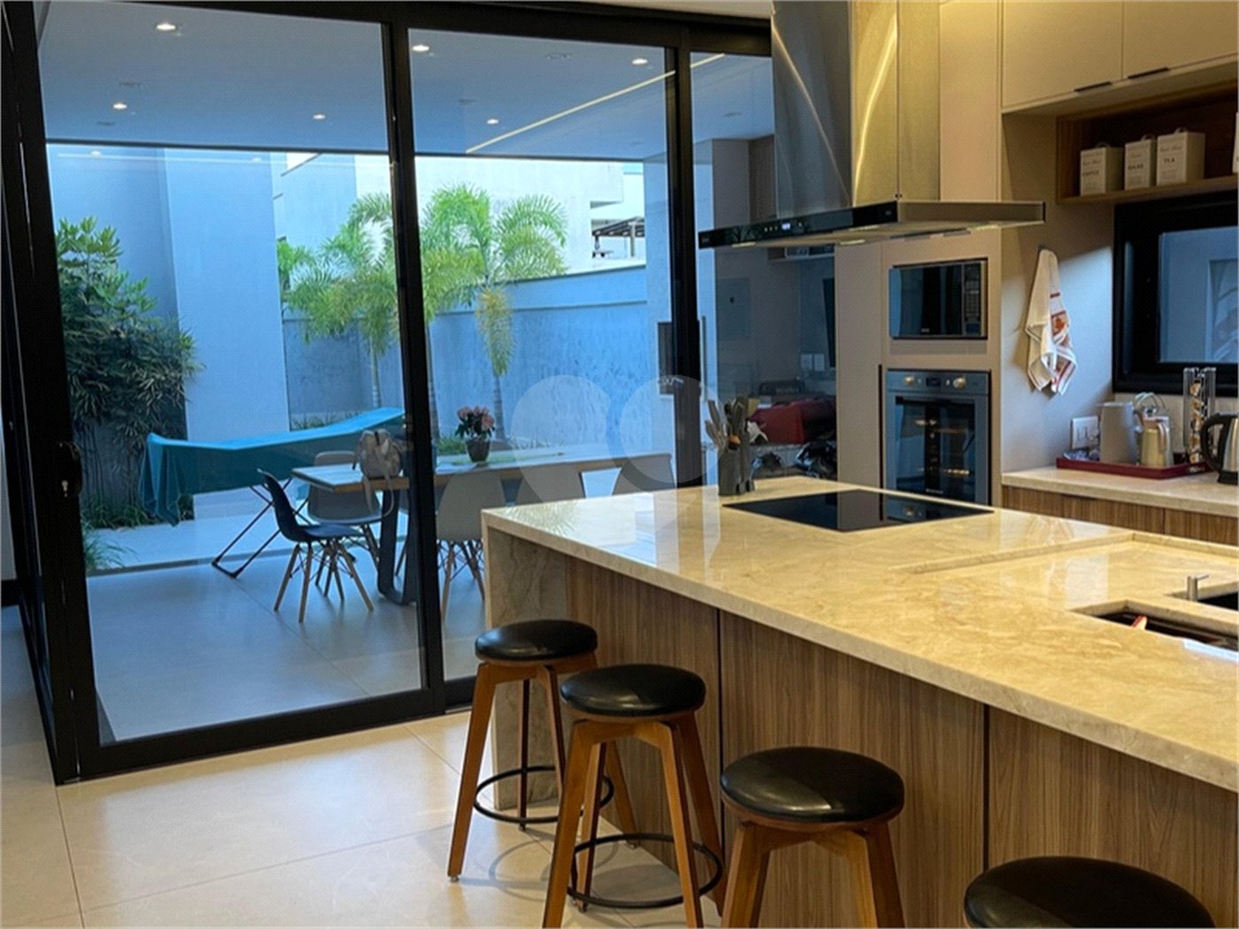 Casa à venda com 3 suítes no condomínio Mont Blanc, Sorocaba - SP