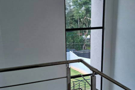 Sobrado à venda com 3 quartos, sendo 1 suíte, em Parque Rizzo, Cotia - SP