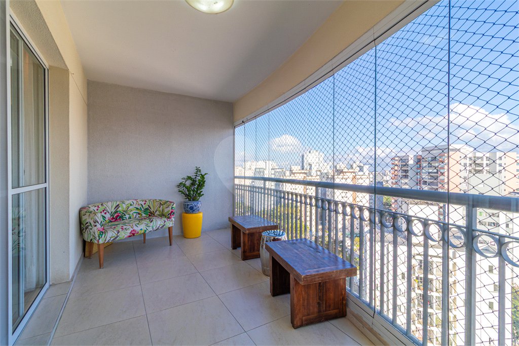 Apartamento à venda com 4 quartos, sendo 1 suíte, em Jardim Marajoara, São Paulo, SP