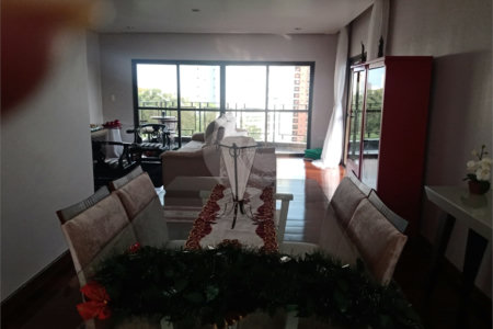 Apartamento à venda com 4 quartos, sendo 1 suíte, em Vila Andrade, São Paulo, SP