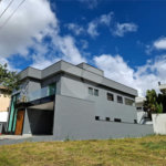 Casa à venda ou para alugar com 3 suítes no condomínio Residencial Veredas, Mogi das Cruzes - SP