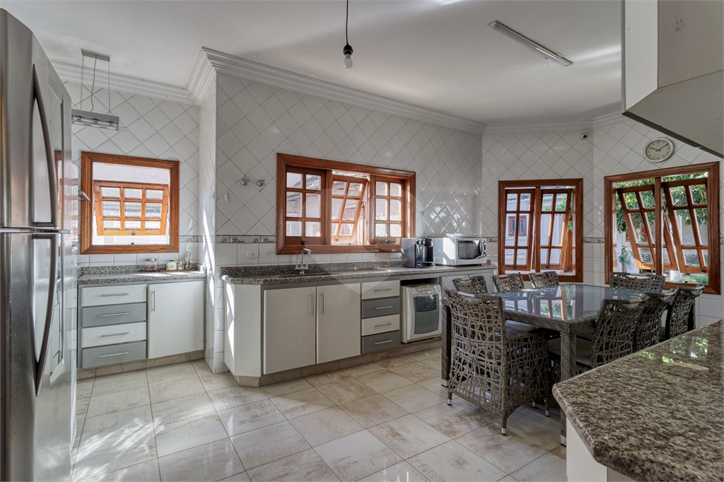 Casa à venda com 4 suítes em Interlagos, São Paulo, SP