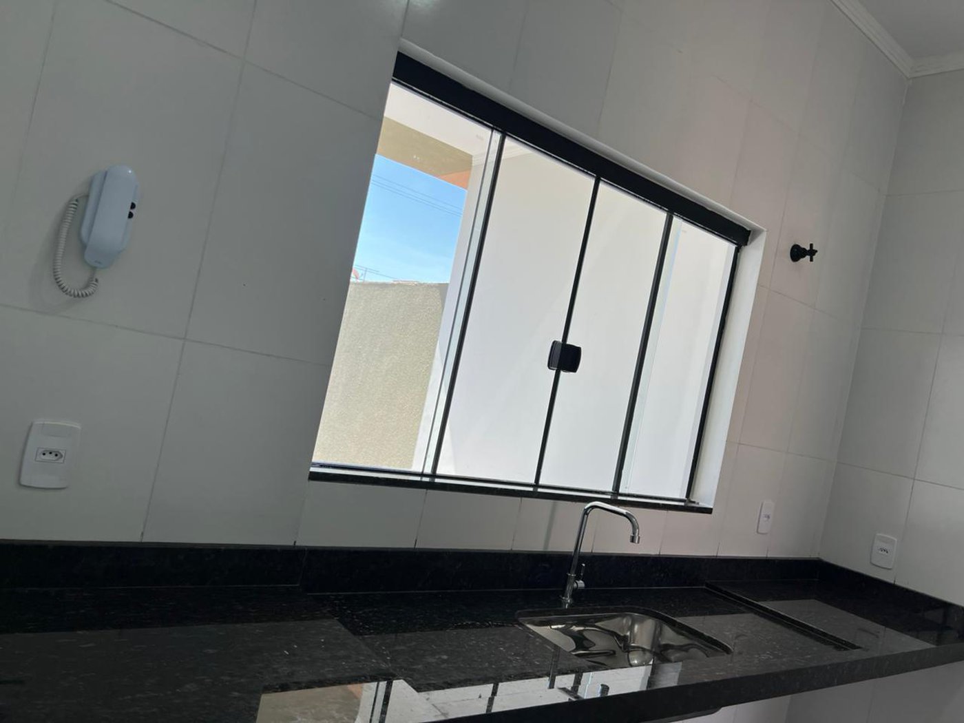 Casa à venda com 2 quartos, sendo 1 suíte,  em Jardim dos Ipes, Três Lagoas, MS