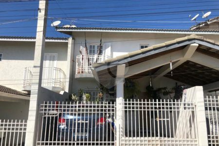 Sobrado à venda com 2 suítes no Centro, Bom Jesus dos Perdões, SP