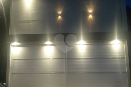 Casa à venda com 4 quartos, sendo 2 suítes, no condomínio Vivendas do Mendanha, Rio de Janeiro - RJ