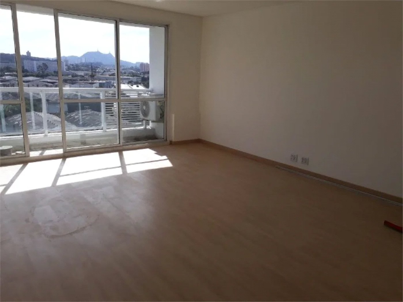 Sala à venda em Vila Leopoldina, São Paulo, SP
