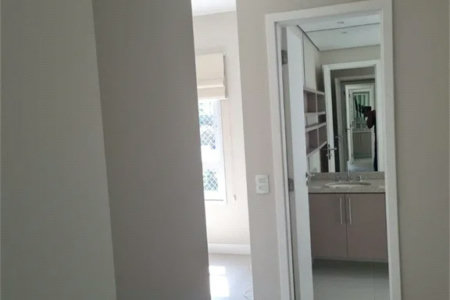 Apartamento à venda com 4 quartos, sendo 3 suítes, em Vila Andrade, São Paulo, SP
