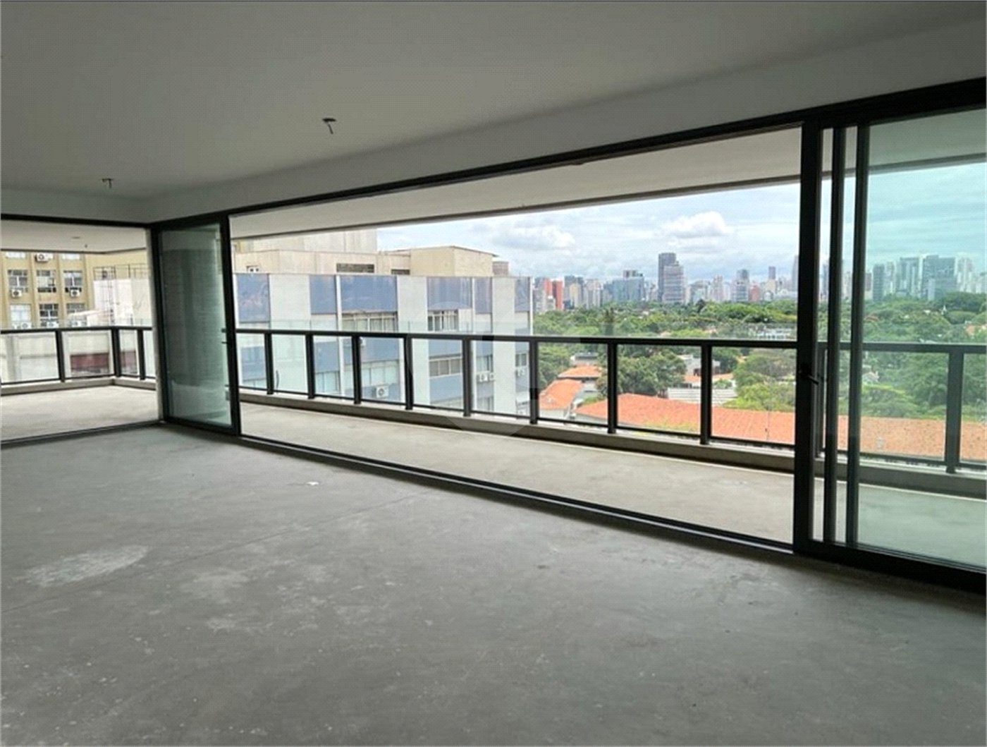 Apartamento à venda com 3 suítes em Itaim Bibi, São Paulo, SP