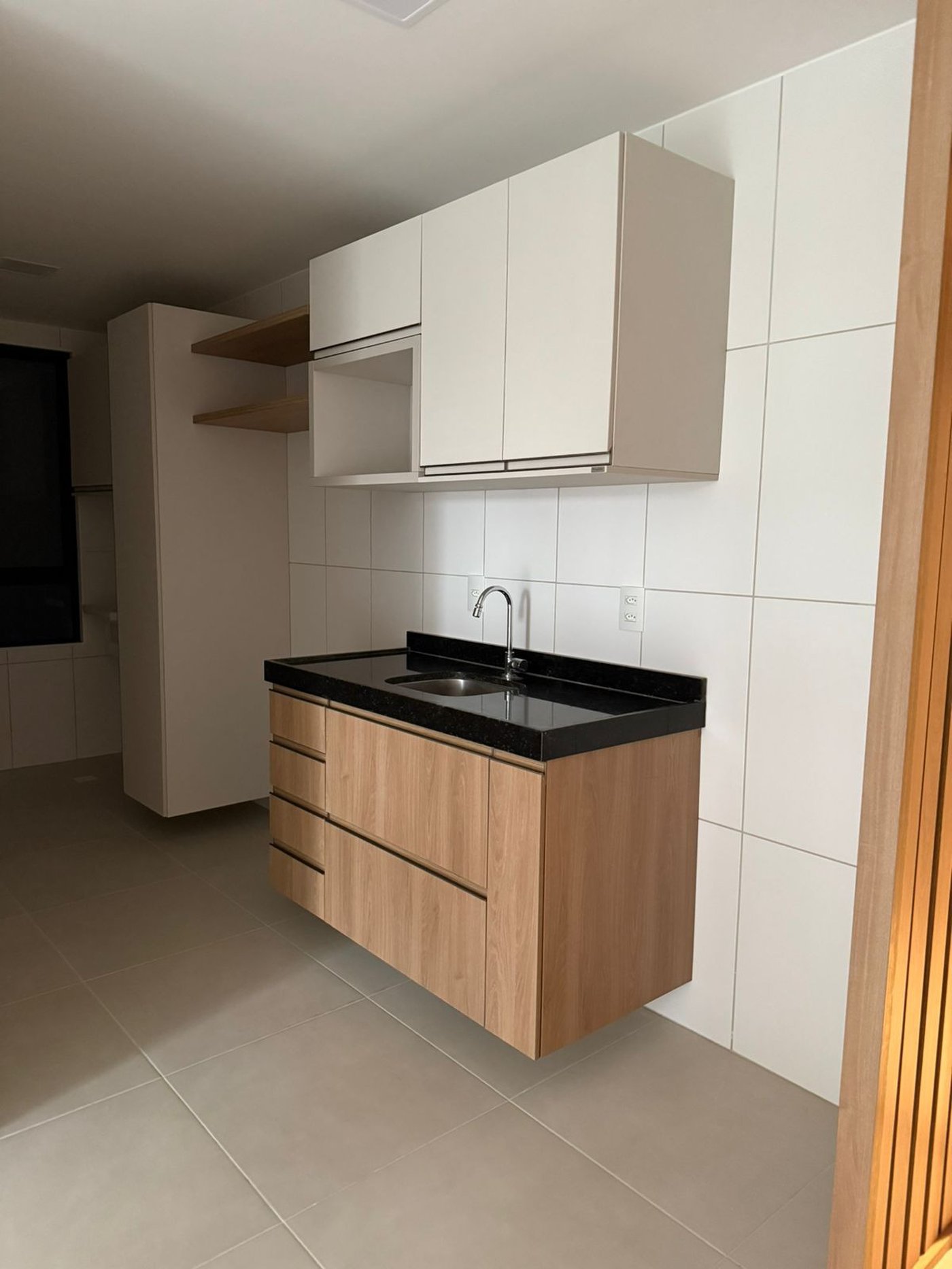 Apartamento à venda com 2 quartos, sendo 1 suíte, em Ponta Verde, Maceió, AL