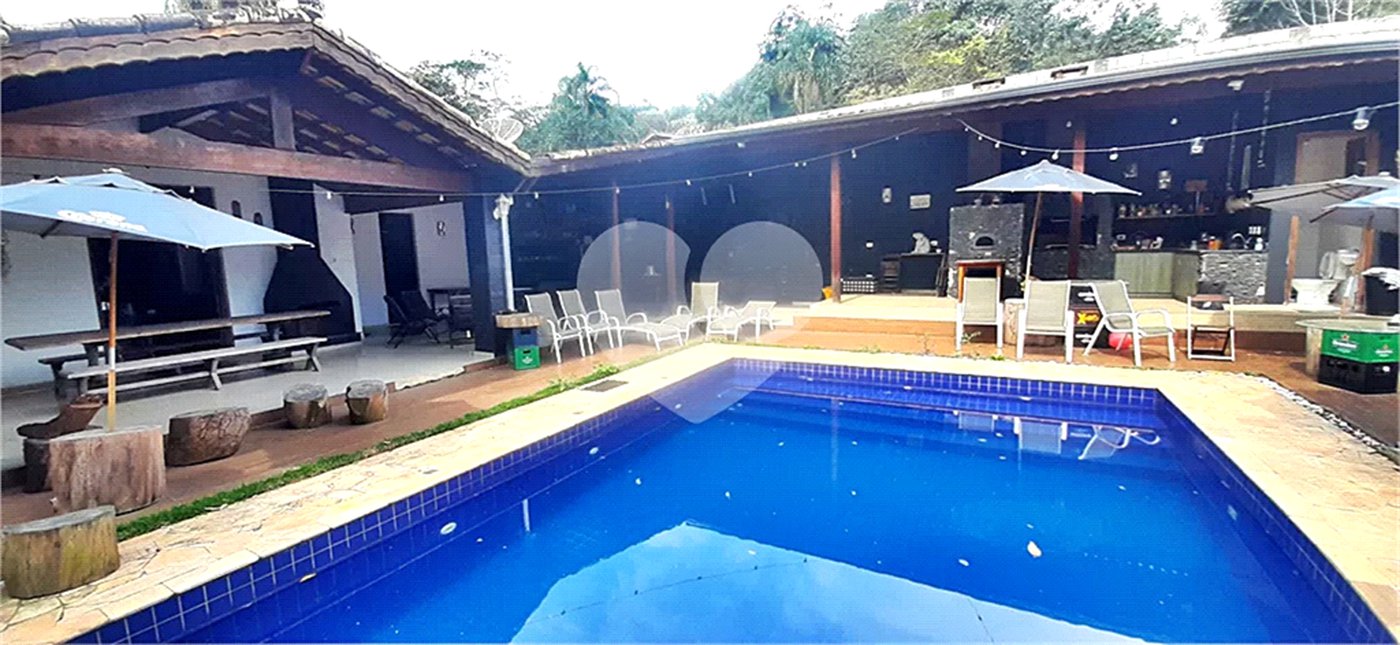 Casa à venda com 4 suítes no condomínio Sausalito, Mairiporã - SP