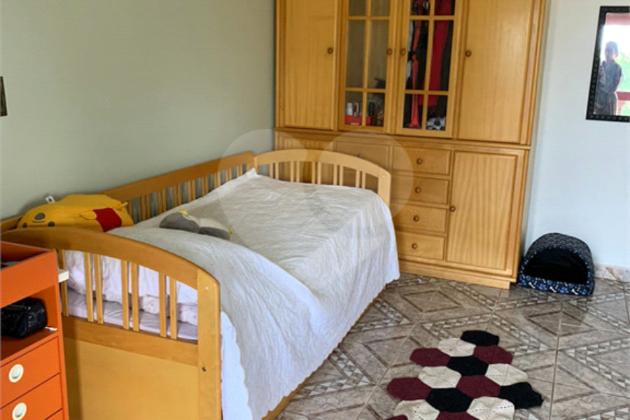 Casa à venda com 4 quartos, sendo 1 suíte, em Loteamento Rancho Maringá II, Atibaia, SP