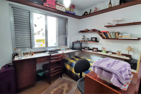 Casa à venda com 3 quartos, sendo 1 suíte, em Campo Grande, São Paulo, SP