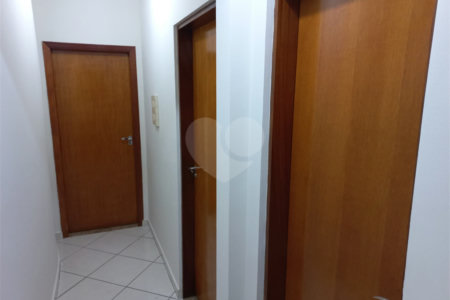 Casa à venda com 3 quartos em Jardim Cidapel, Jundiaí, SP