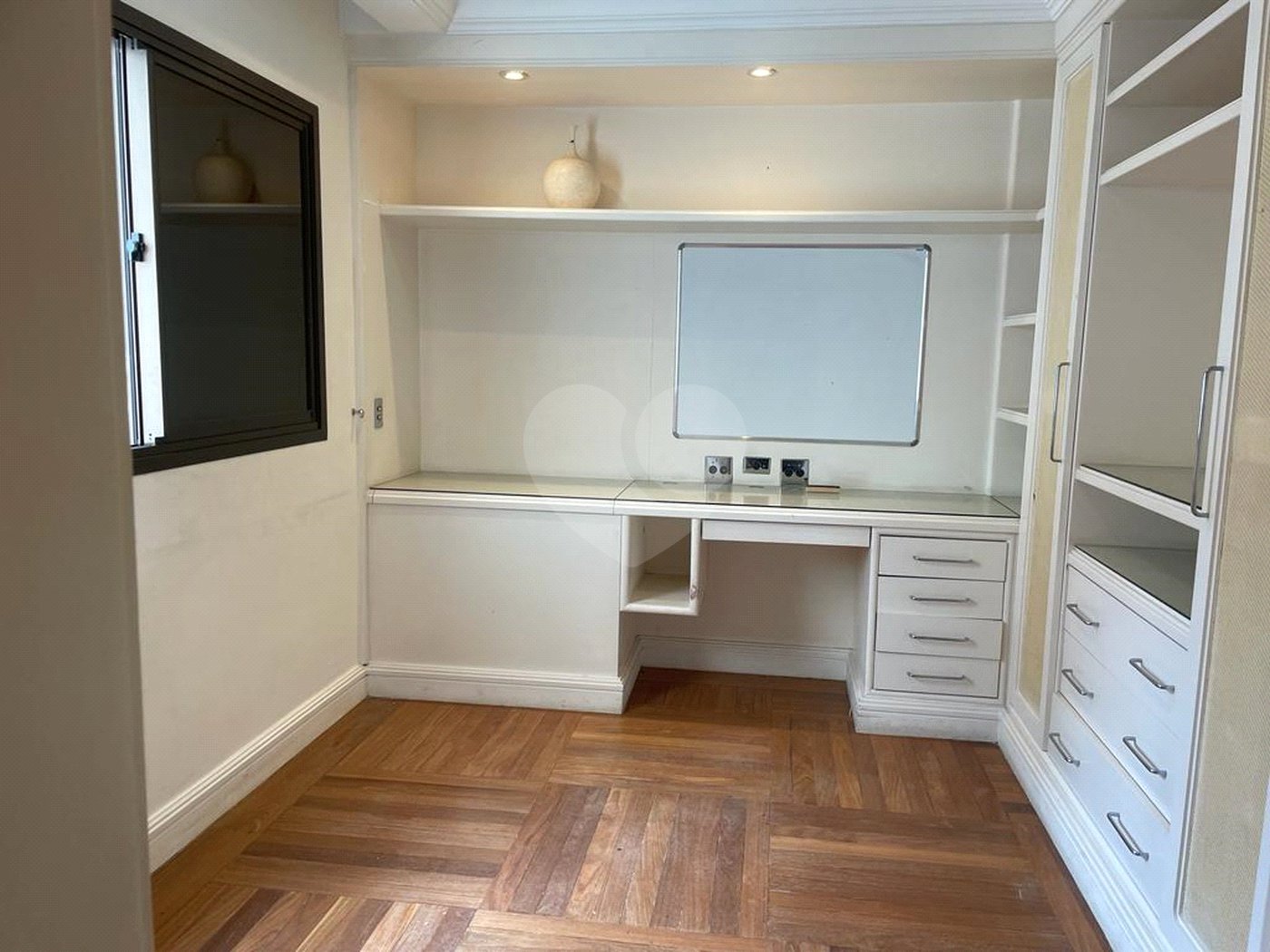 Apartamento à venda com 4 suítes em Vila Suzana, São Paulo, SP