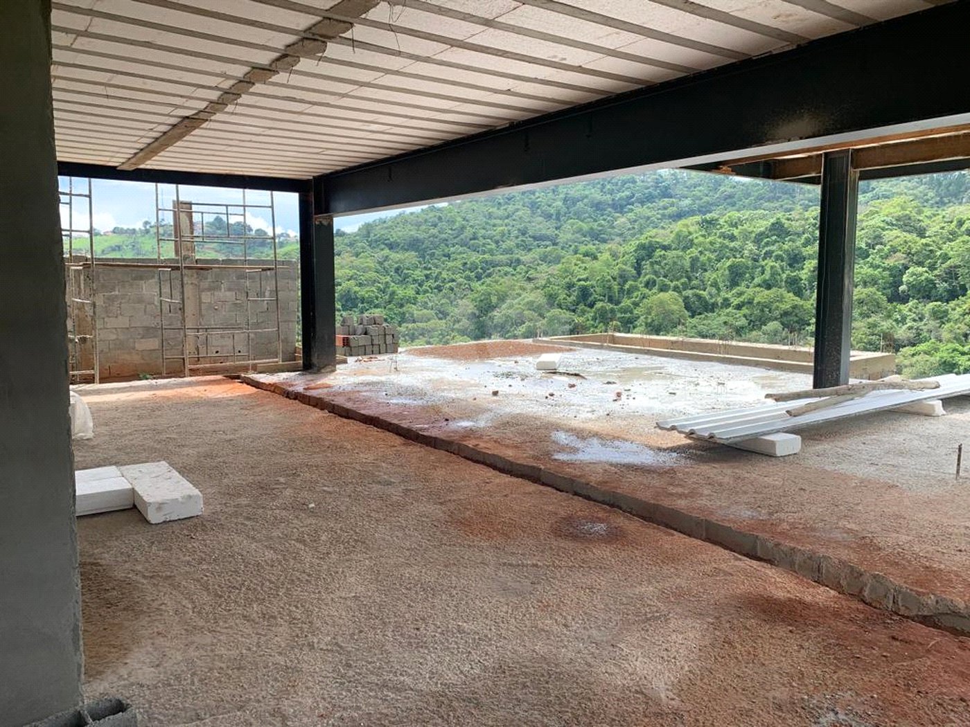 Terreno à venda com 4 quartos, sendo 5 suítes,  no condomínio Quintas da Boa Vista, Atibaia - SP