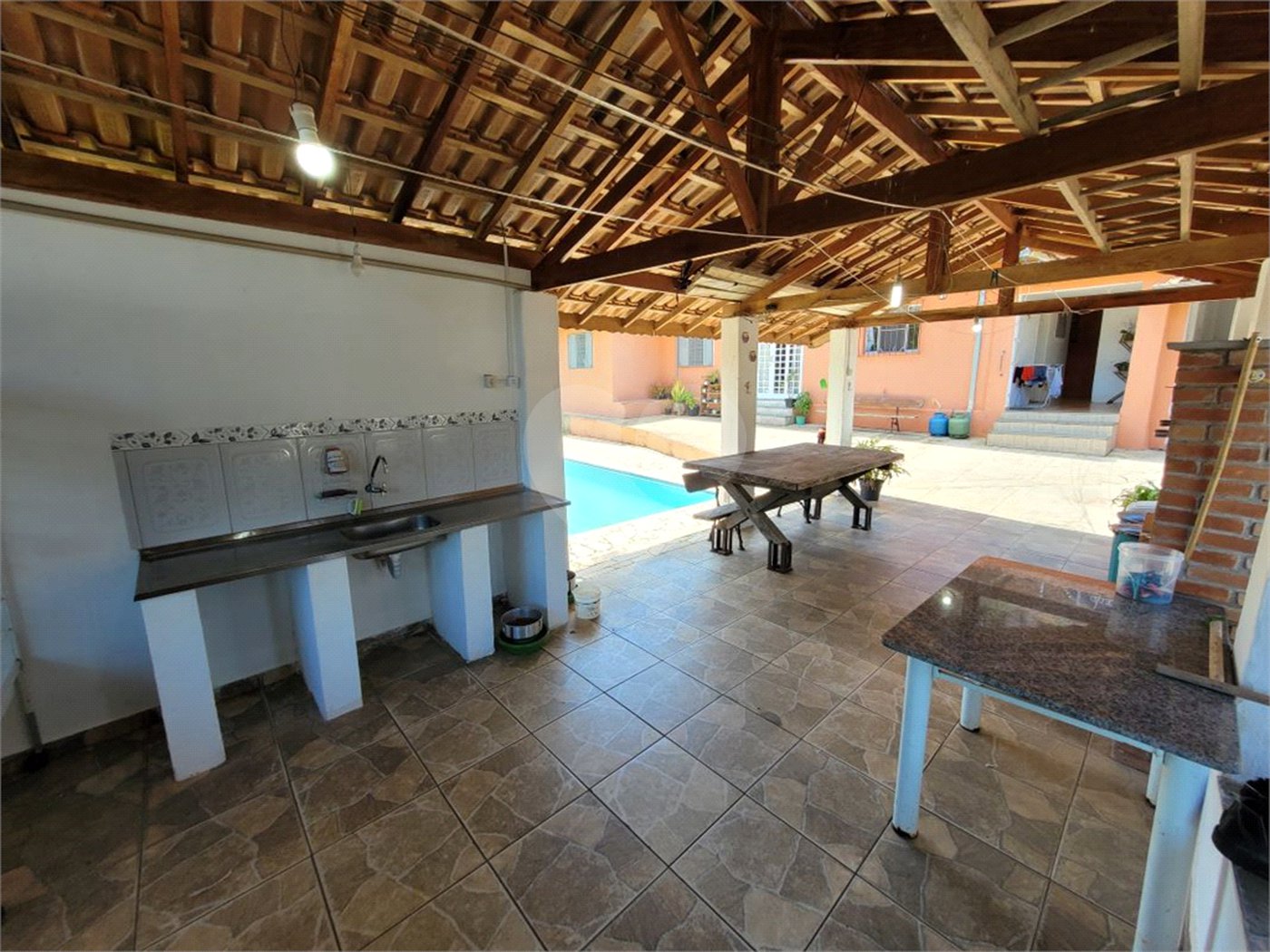 Chácara à venda com 3 quartos, sendo 1 suíte,  em Jardim Imperial, Atibaia, SP