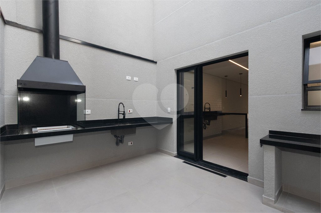 Sobrado à venda com 3 quartos, sendo 1 suíte, em Vila Gumercindo, São Paulo, SP