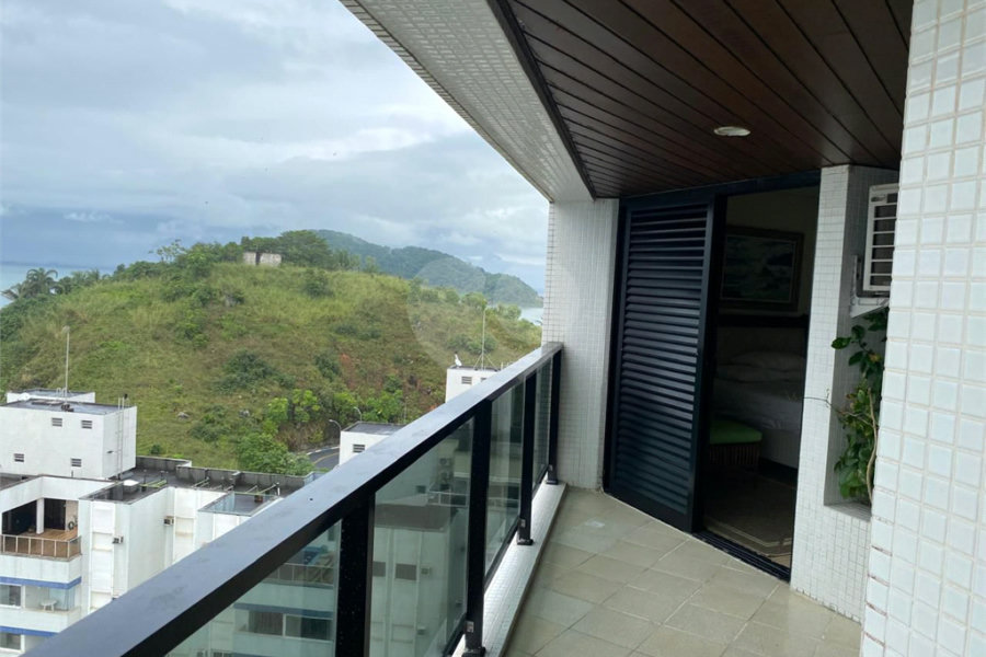 Apartamento à venda com 4 suítes em Jardim Astúrias, Guarujá, SP