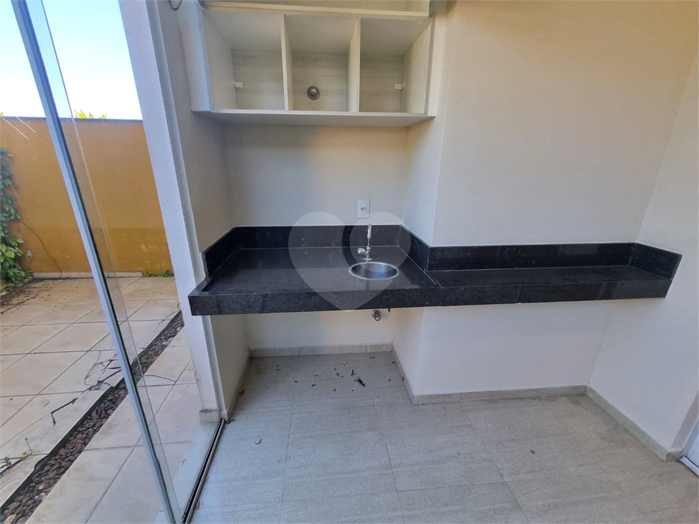Sobrado à venda com 3 quartos, sendo 1 suíte,  em Jardim Belizário, Cotia, SP