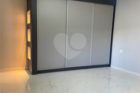 Casa à venda com 3 suítes no condomínio Vila Ytu, Indaiatuba - SP
