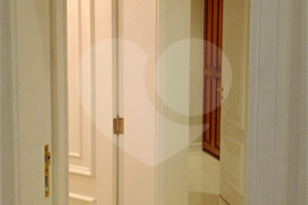 Duplex à venda com 7 quartos, sendo 5 suítes, em Vila Gomes Cardim, São Paulo, SP