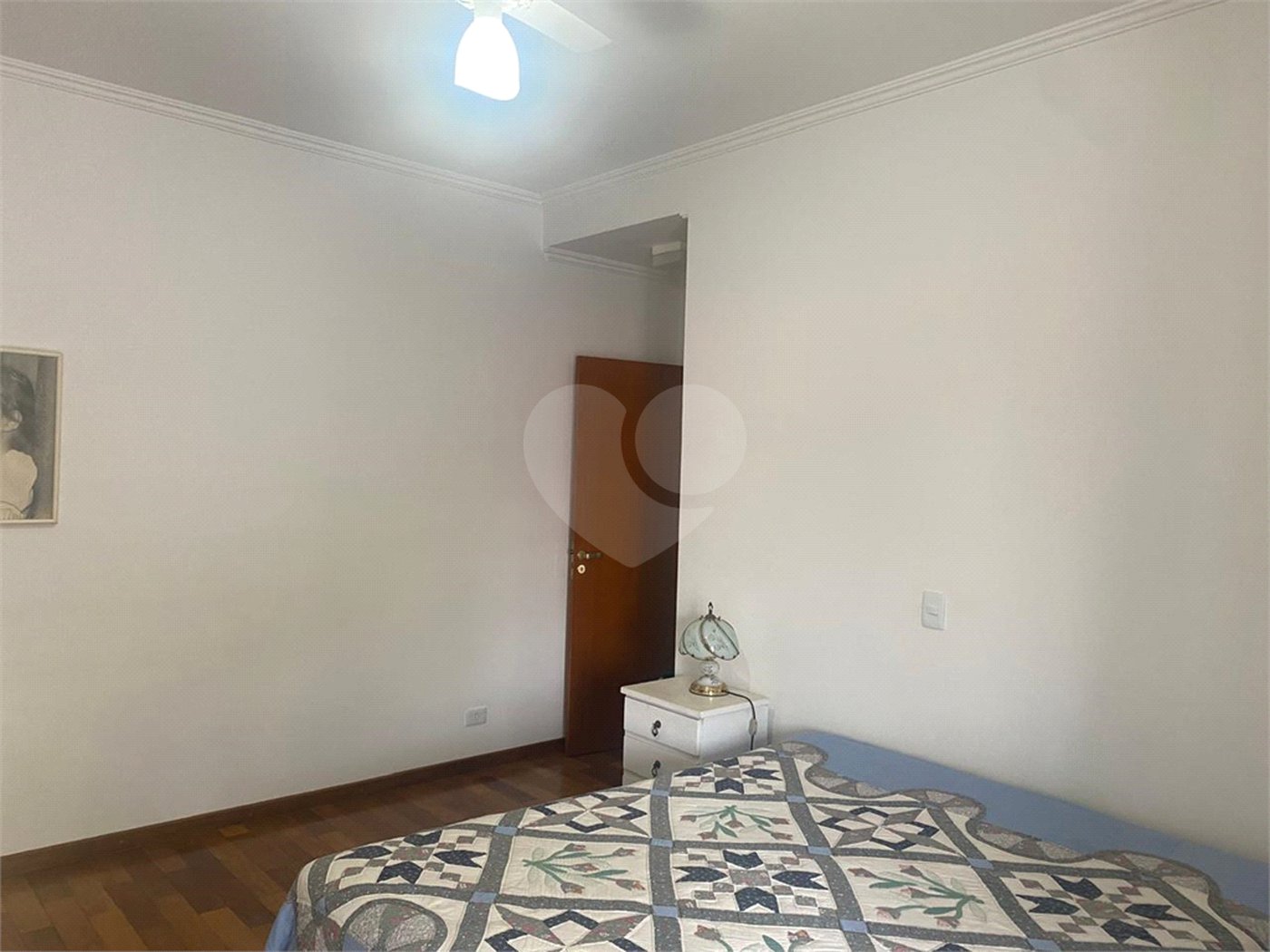 Casa à venda com 5 quartos, sendo 3 suítes, no condomínio Zuleika Jabour, Salto - SP