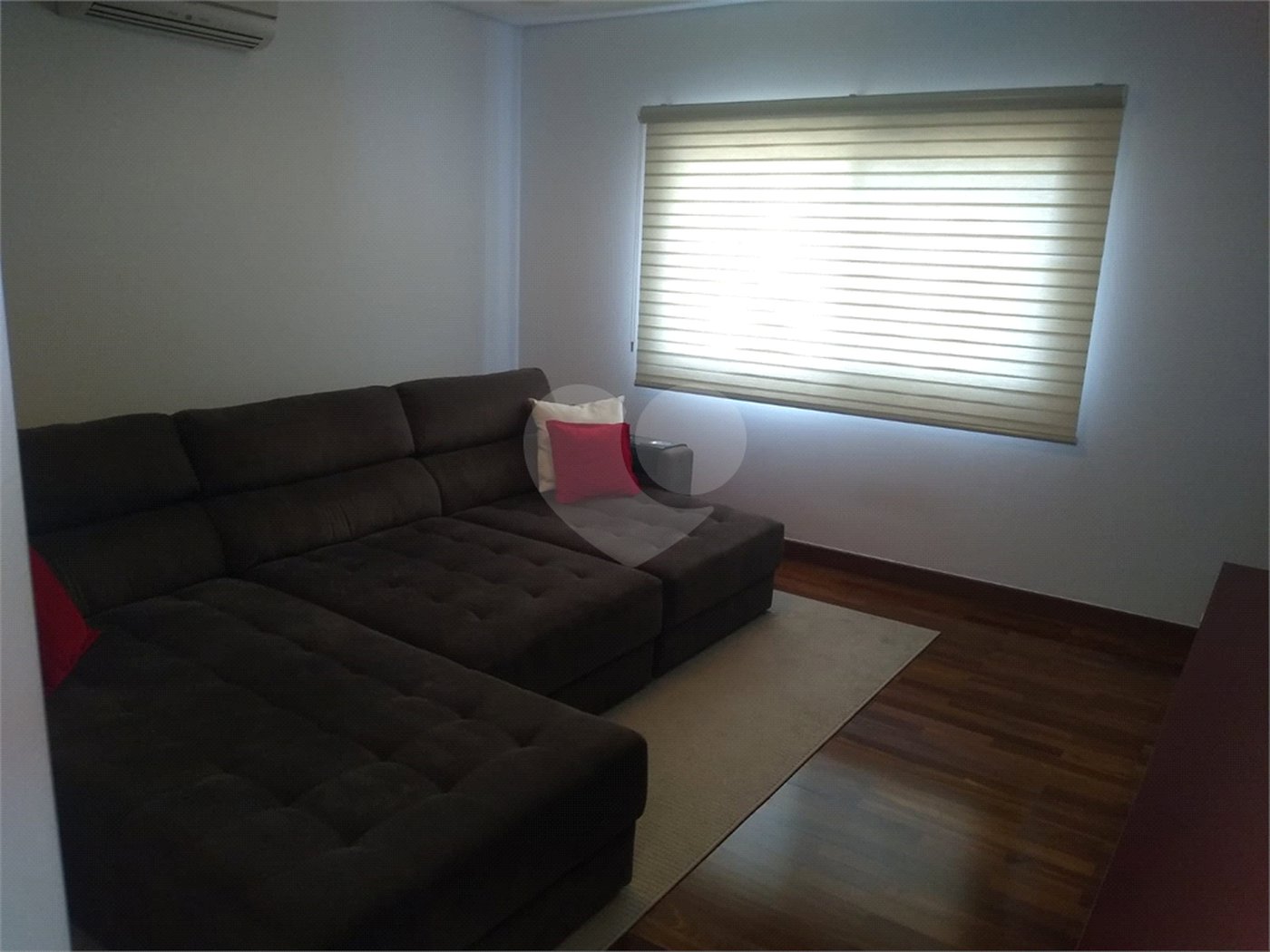 Casa à venda com 4 quartos, sendo 2 suítes,  no condomínio Damha Iii, São Carlos - SP