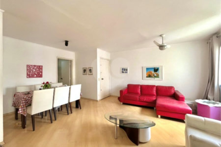 Apartamento à venda com 2 quartos em Moema, São Paulo, SP