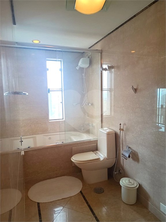 Apartamento à venda com 4 suítes em Vila Suzana, São Paulo, SP