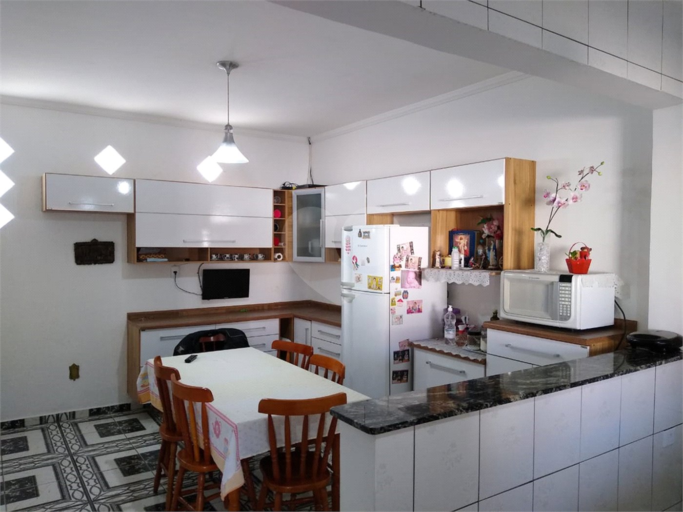 Casa à venda com 4 quartos, sendo 1 suíte,  em Jardim São Francisco, Mogi das Cruzes, SP