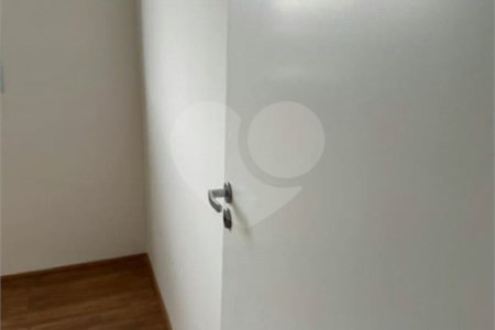 Apartamento à venda com 2 quartos em Parque Industrial Tomas Edson, São Paulo, SP